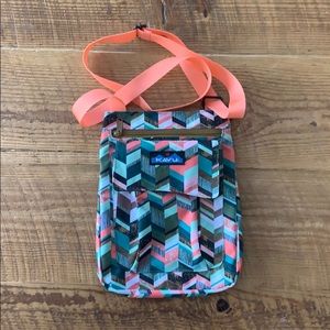 NWOT Kavu Crossbody Purse